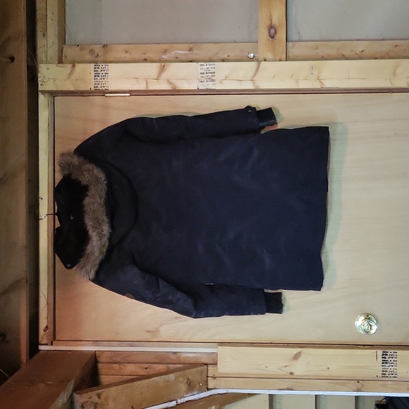 Winter coat - Picture 4 of 7